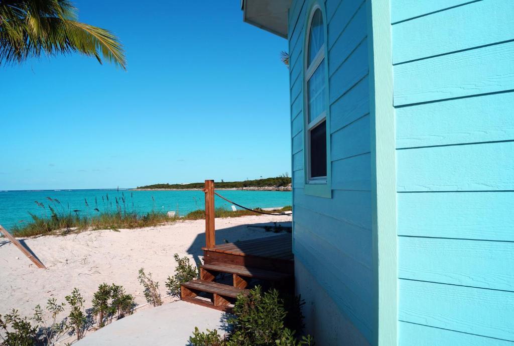 Paradise Bay Bahamas - The Bahamas