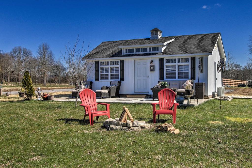 Peaceful Pet-Friendly Franklin Cottage on 15 Acres - Nashville, TN