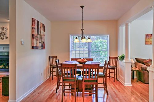 Lake NY Vacation Rentals and Airbnb cozycozy