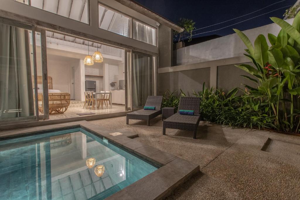 White Studio, villa with private pool Canggu - Bali