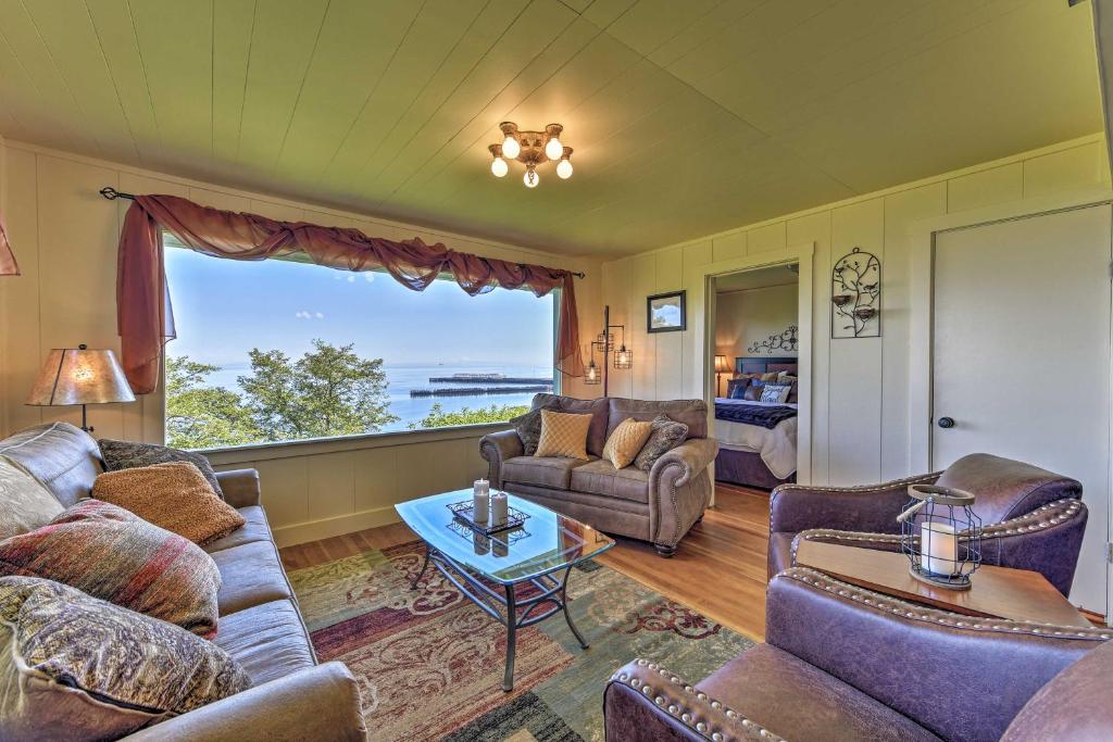 Waterfront Home - 6 half Mi to Olympic National Park! - United States