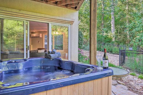 Lake Lanier Vacation Rentals & Airbnb COZYCOZY