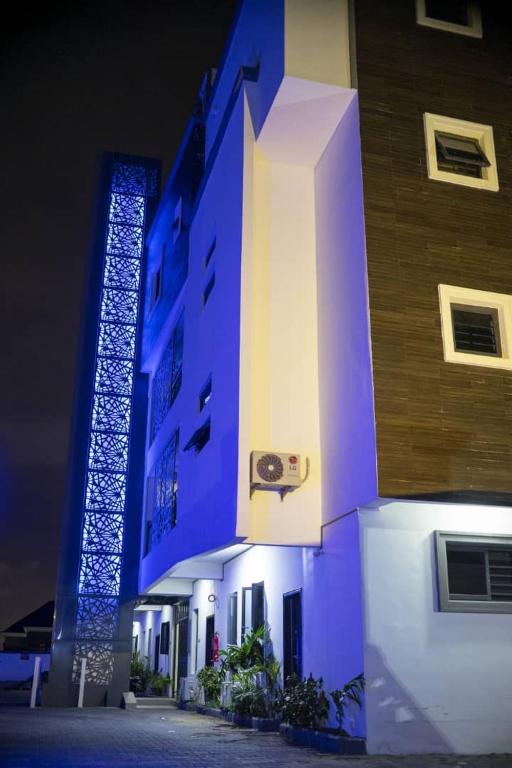 Lifestyle18 Hotel and Shortlet Apartments - Lagos