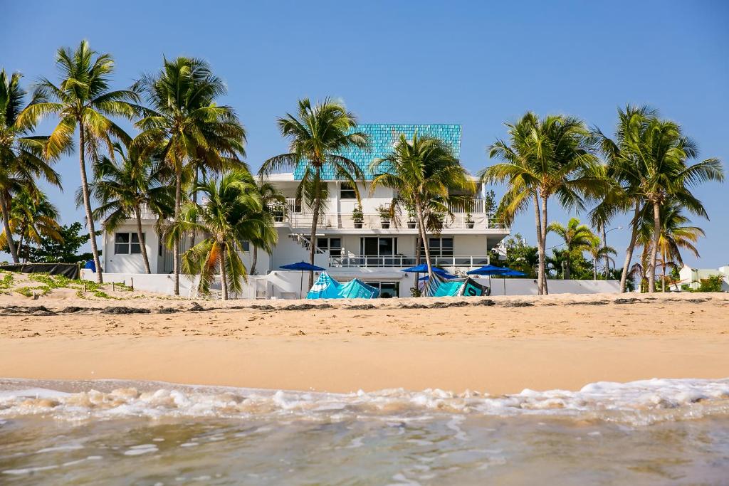 Numero Uno Beach House - Puerto Rico