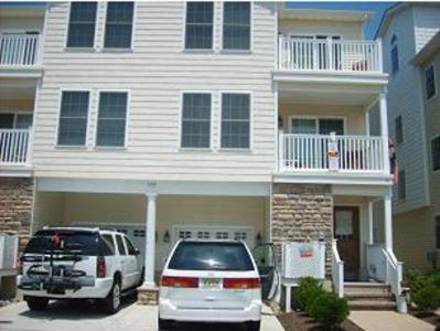 Fountain Motel Townhouse With Shared Pool - Wildwood, NJ