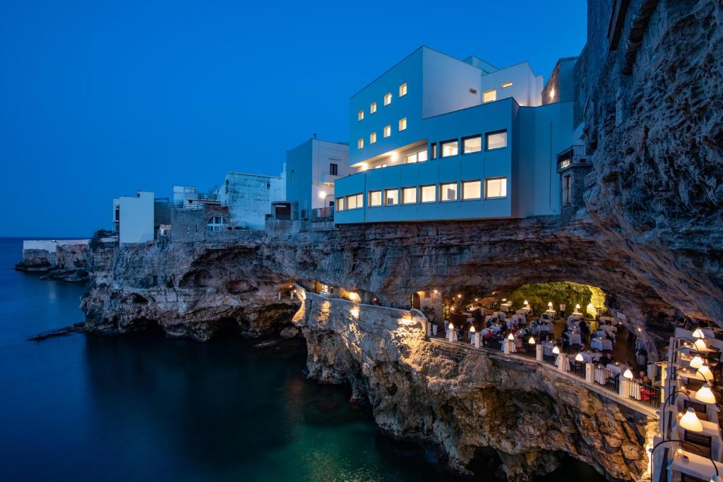 Hotel Grotta Palazzese - Polignano a Mare
