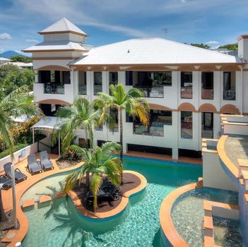 Port Douglas Holiday Apartments and Self Catering cozycozy