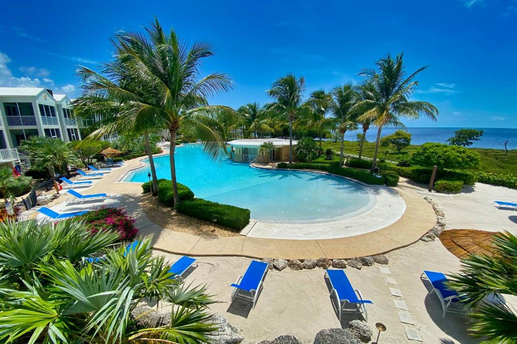 3/3 Alluring Ocean View - Mariner's Club Villa 521 - Key Largo