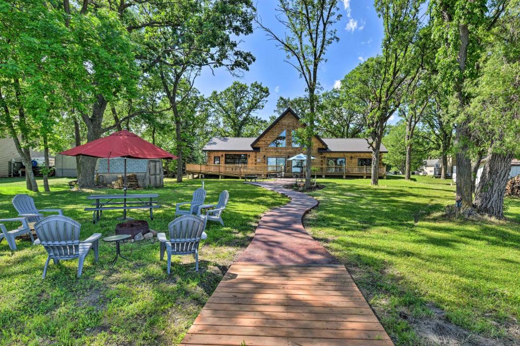 Spacious Pearl Lake Retreat with Private Dock! - Cold Spring, MN