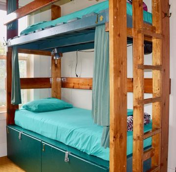 State of Washington Hostels at the Best Price COZYCOZY