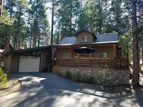 Huntington Lake, CA Cabins Best prices on cozycozy