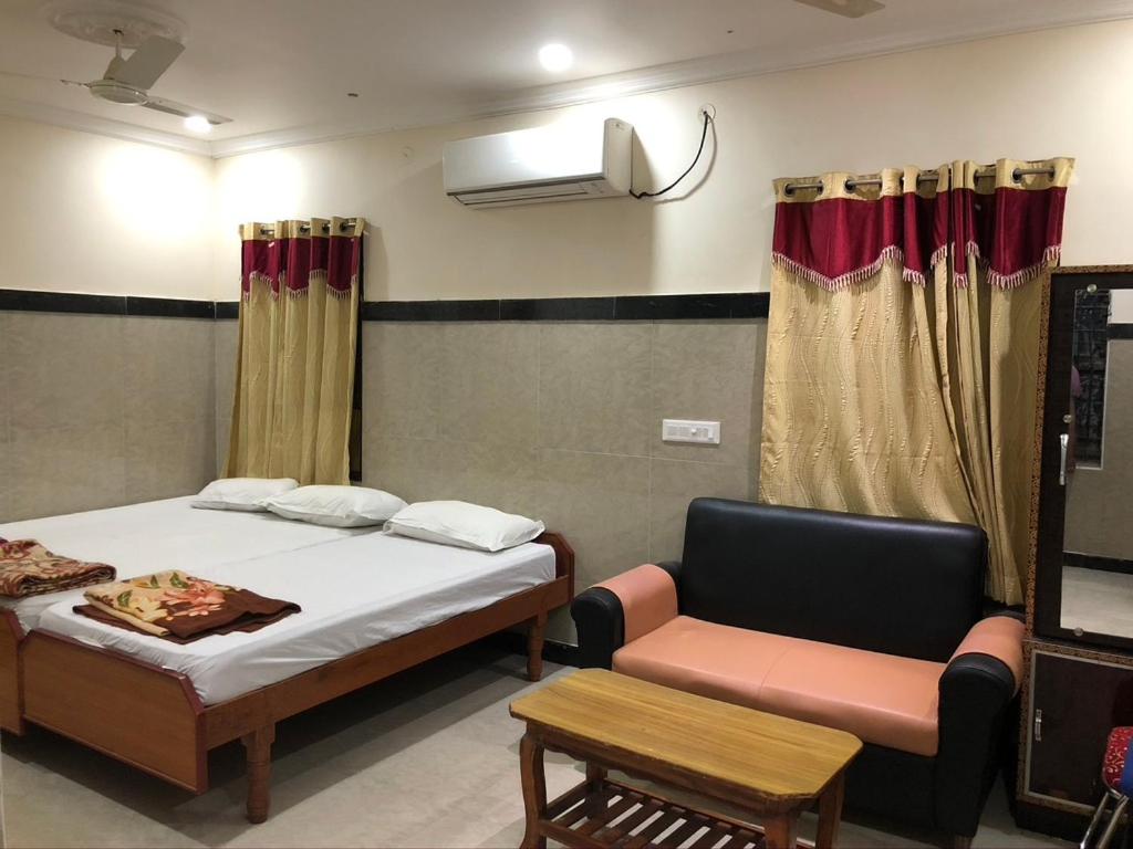 Hotel Karthik Residency Sattenapalle - Narasaraopet
