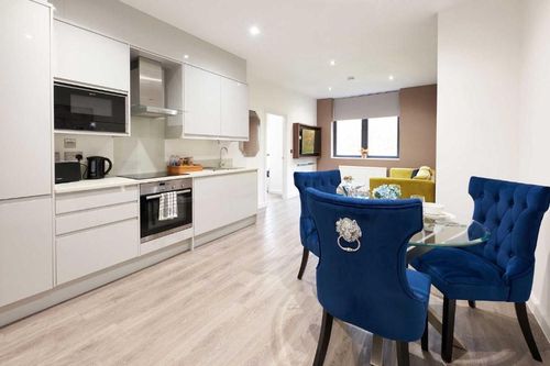 443 Milton Keynes Short Term and Weekly Rentals cozycozy