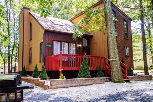 East Stroudsburg Vacation Rentals and Airbnb cozycozy