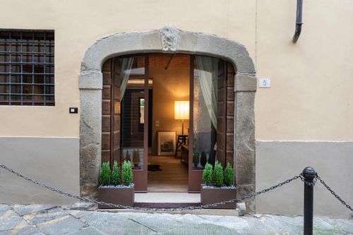 Arezzo Holiday Apartment rentals cozycozy