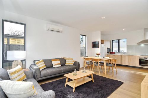 Christchurch Holiday Rentals and Airbnb cozycozy