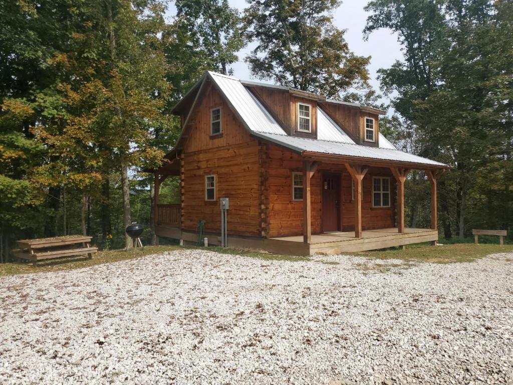 The Hampton - An Amish Built Deluxe Log Cabin - West Virginia