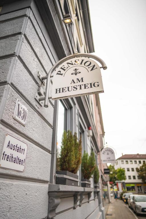 Pension Am Heusteig - Stuttgart