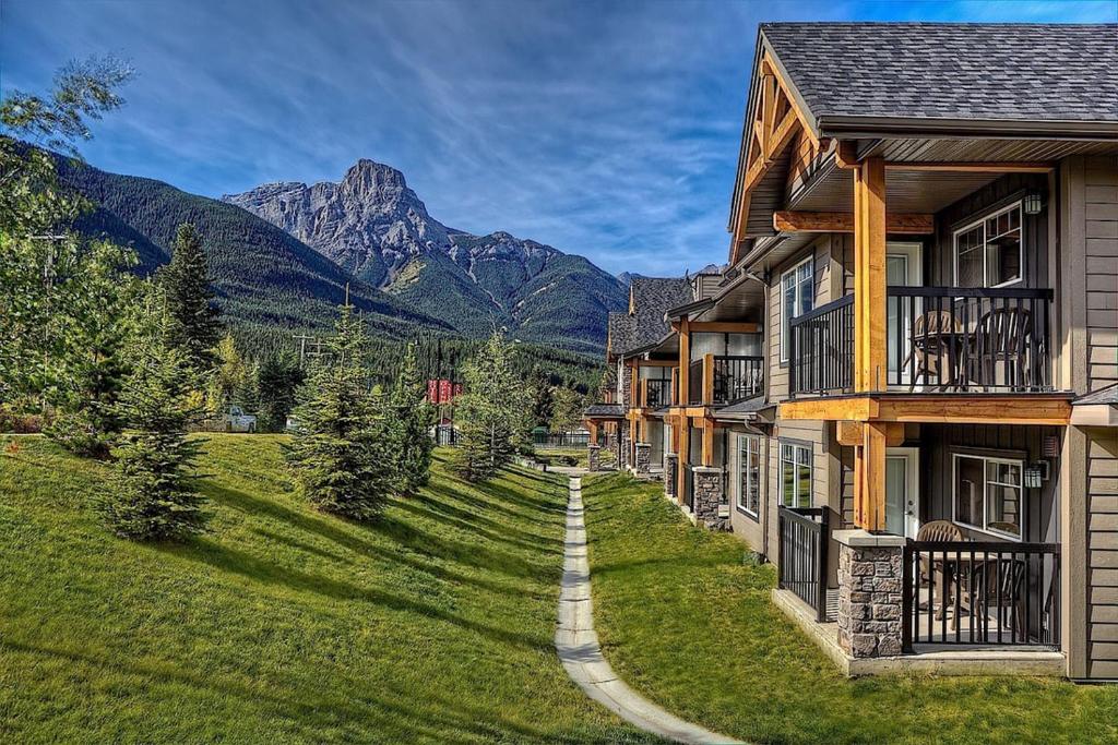 Copperstone Resort - Mountain View 2 Bedroom Condo - Alberta