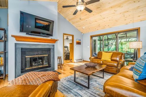 Grandfather Mountain State Park, Banner Elk airbnb, hotels and