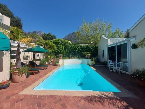 15454 Cape Town Short Term and Weekly Rentals cozycozy