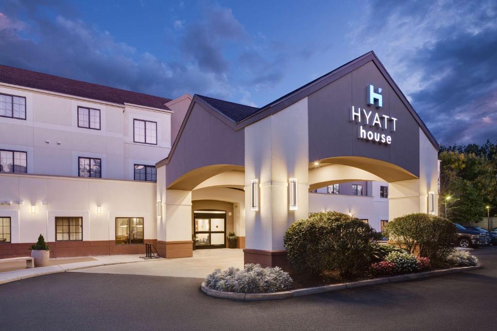 Hyatt House Boston Waltham - Weston, MA