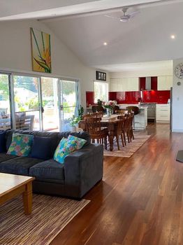 Cowaramup Holiday Rentals & Airbnb COZYCOZY