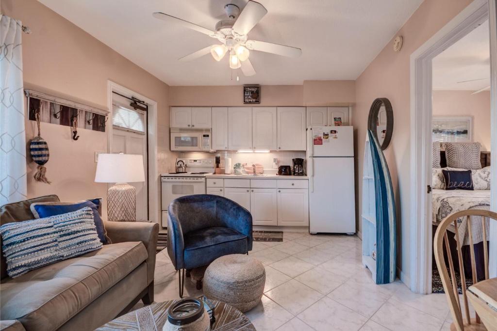 Five Palms Suite 201 - Daily - Weekly - Monthly - Clearwater, FL
