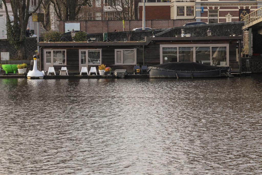 HouseBoat next to AMSTEL - Amsterdam