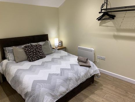Didcot Vacation Rentals & Airbnb COZYCOZY
