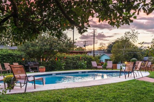 11356 Austin, TX Short Term and Weekly Rentals cozycozy