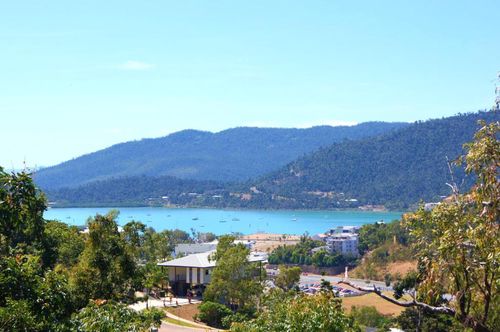 Cannonvale Holiday Rentals and Airbnb cozycozy