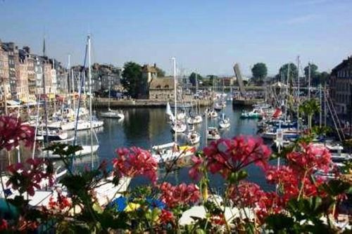 Honfleur Holiday Apartments and Self Catering cozycozy