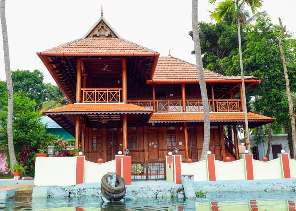 AQUA PALACE - Kottayam