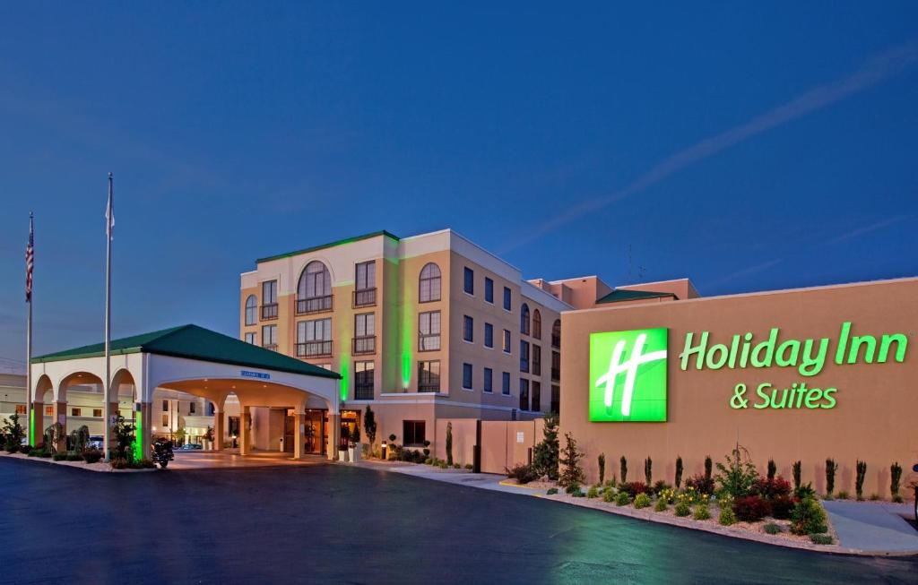 Holiday Inn Hotel & Suites Springfield, an IHG Hotel - Strafford