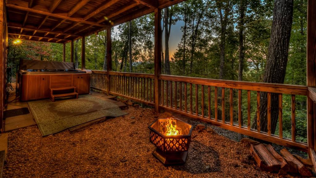 Sweet Seclusion by Escape to Blue Ridge - Tennessee (State)