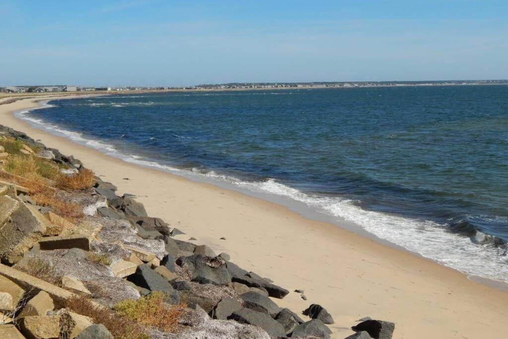 P-Town 2br Beach Beauty on the Bay. Water View! - Massachusetts