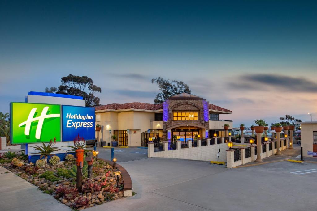 Holiday Inn Express Hotel & Suites San Diego Airport - Old Town, An Ihg Hotel - San Diego, CA