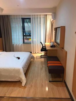 Chongqing Jiangbei Airport (CKG) Airbnb, hotels and vacation rentals
