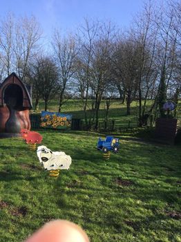 Kidwelly Chalets Find the Best Deals on cozycozy