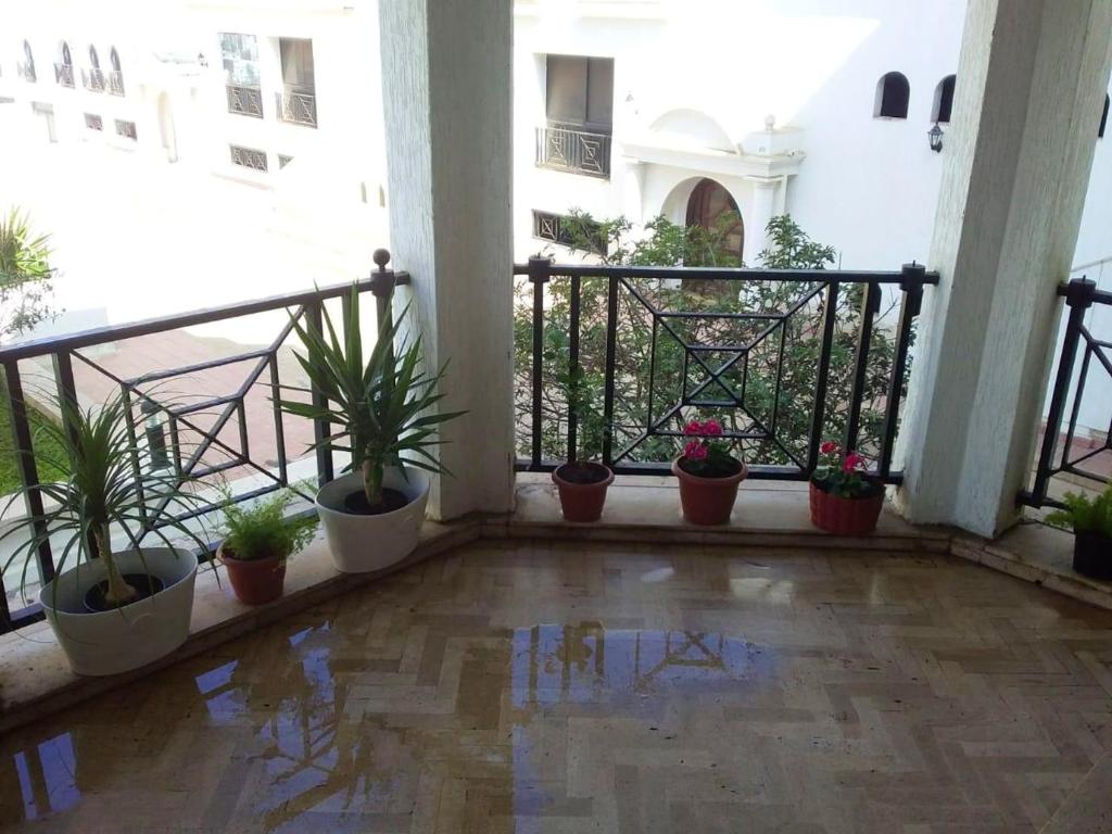 One Bedroom Appartement At Casablanca 100 M Away From The Beach With Shared Pool Enclosed Garden And Wifi - Casablanca