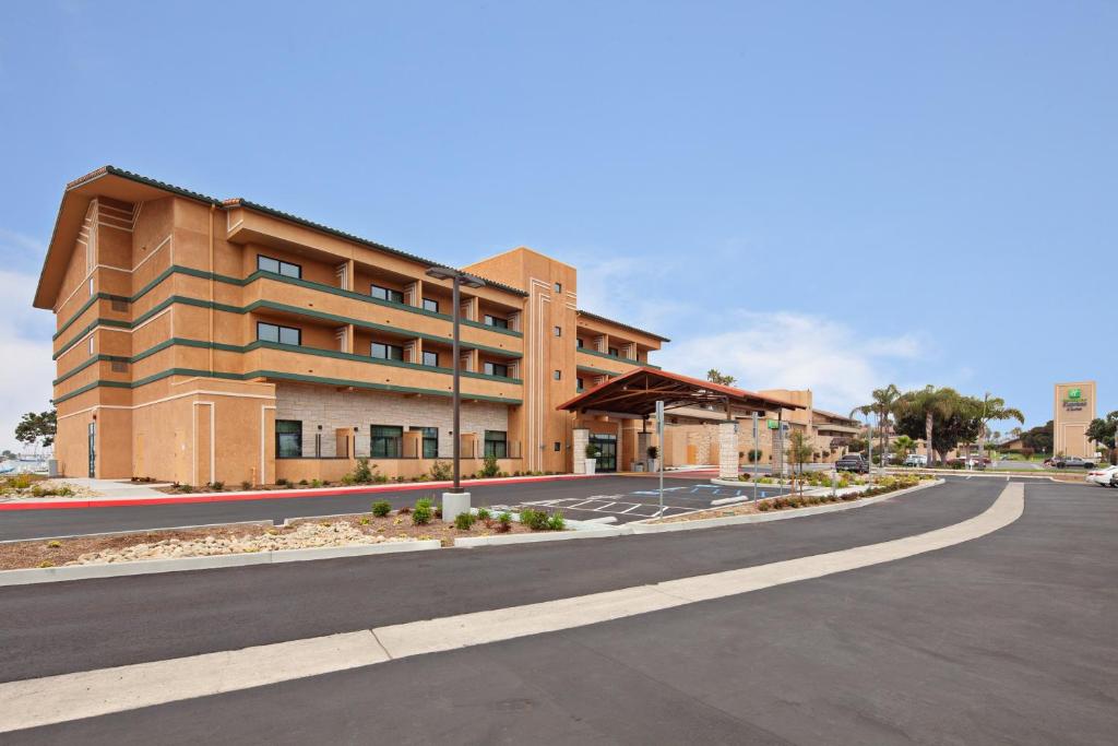 Holiday Inn Express Hotel & Suites Ventura Harbor, an IHG Hotel - Oxnard