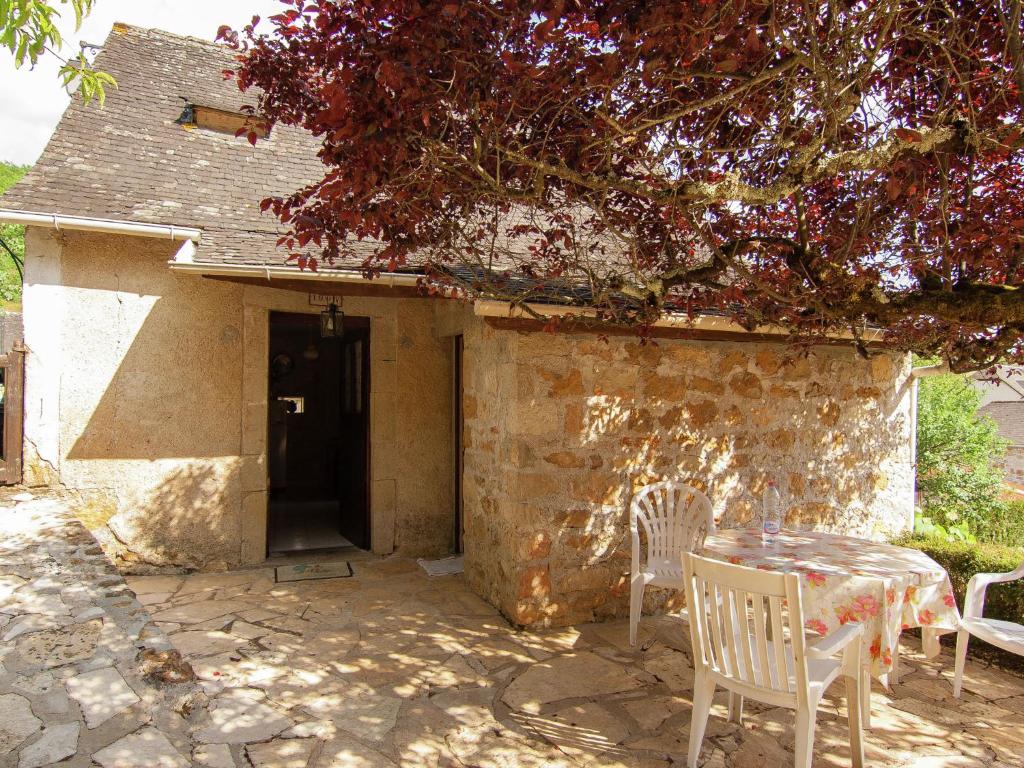 Tasteful Cottage In Roziers With Terrace Garden Bbq Parking - Corrèze