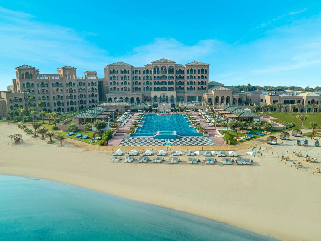 Royal Saray Resort, Managed by Accor - Bahrain