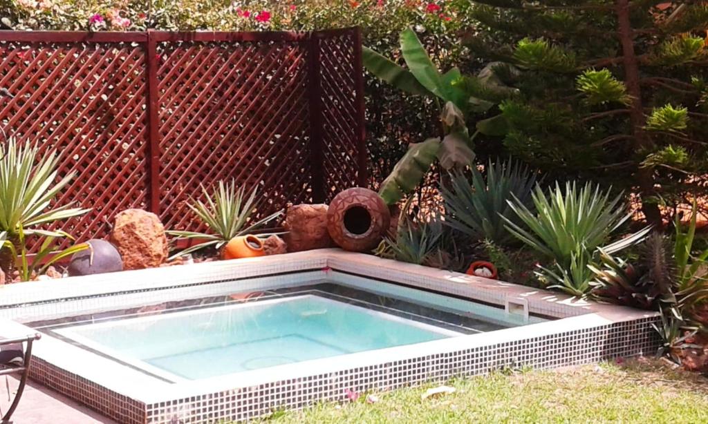 3 Bedrooms House With Shared Pool Jacuzzi And Enclosed Garden At Nianing - Sénégal