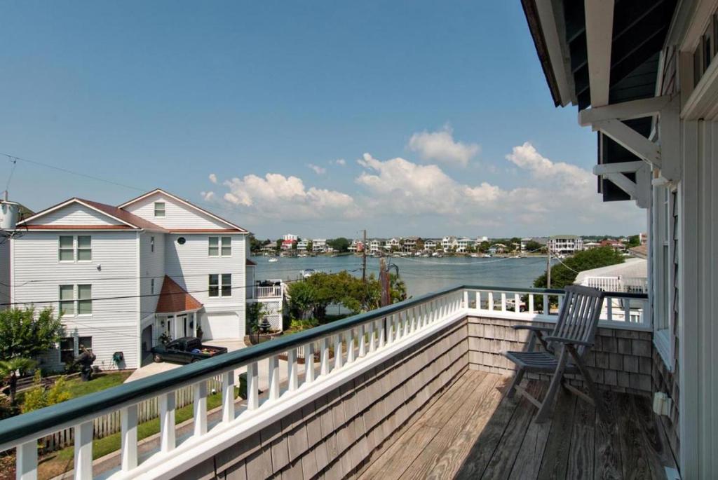Shultz cottage:great single family home just steps from the sound - Wrightsville Beach