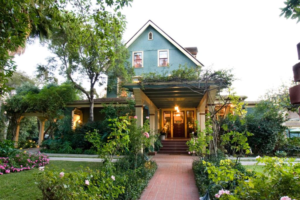 The Bissell House Bed & Breakfast - Los Angeles, CA
