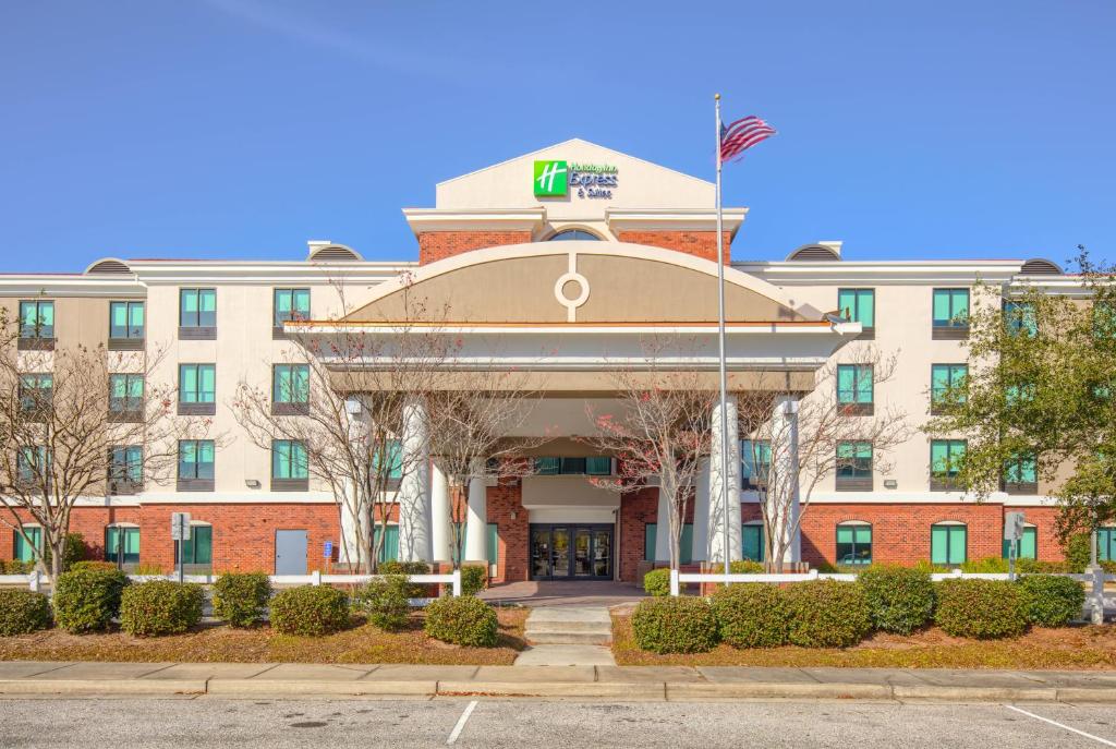Holiday Inn Express Hotel & Suites Gulf Shores, an IHG Hotel - Gulf Shores