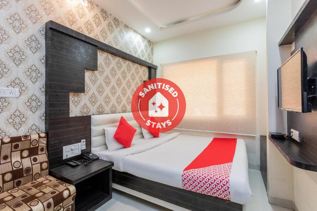 OYO 12128 Hotel Sajan Palace - Ujjain