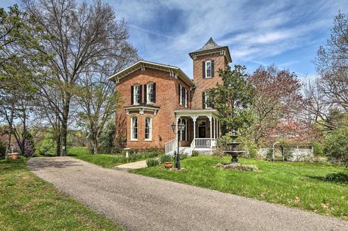 Lancaster, OH Vacation Rentals & Airbnb COZYCOZY